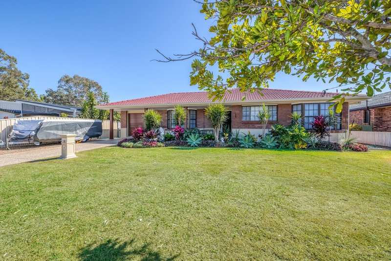 Photo - 3 Banks Street, Banksia Beach QLD 4507 - Image 2