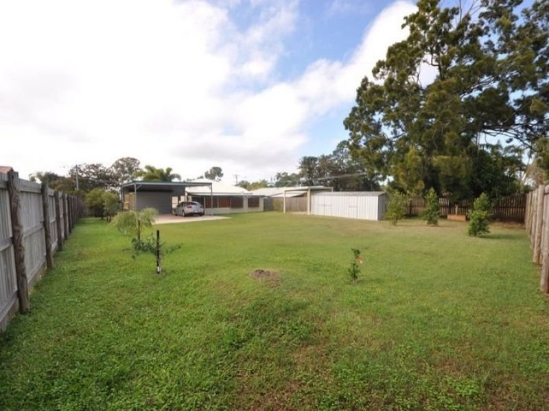 Photo - 3 Banksia Avenue, Andergrove QLD 4740 - Image 17