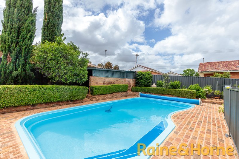 Photo - 3 Banksia Crescent, Dubbo NSW 2830 - Image 16