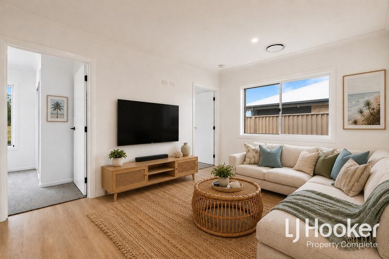 Photo - 3 Banksia Crescent, Gleneagle QLD 4285 - Image 13