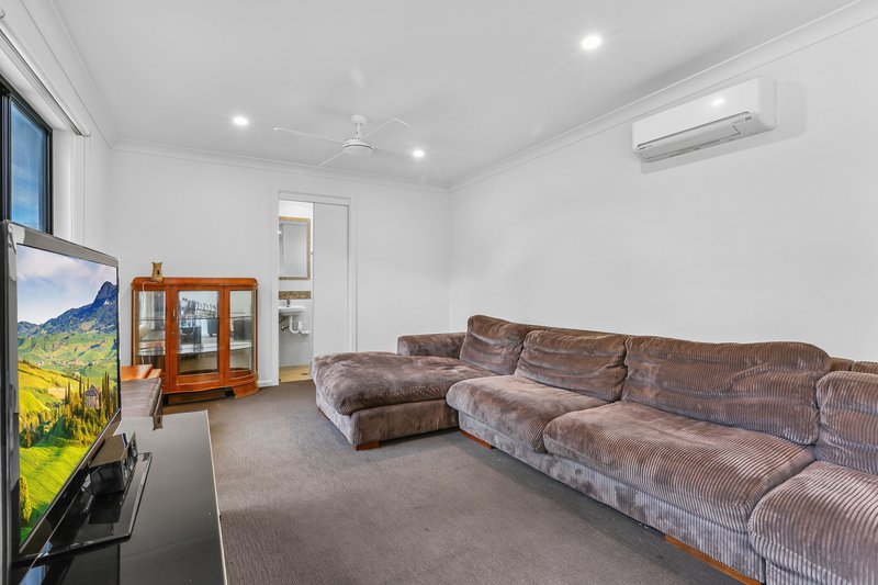 Photo - 3 Bannister Street, Dapto NSW 2530 - Image 11