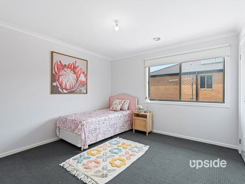 Photo - 3 Barak Avenue, Berwick VIC 3806 - Image 10