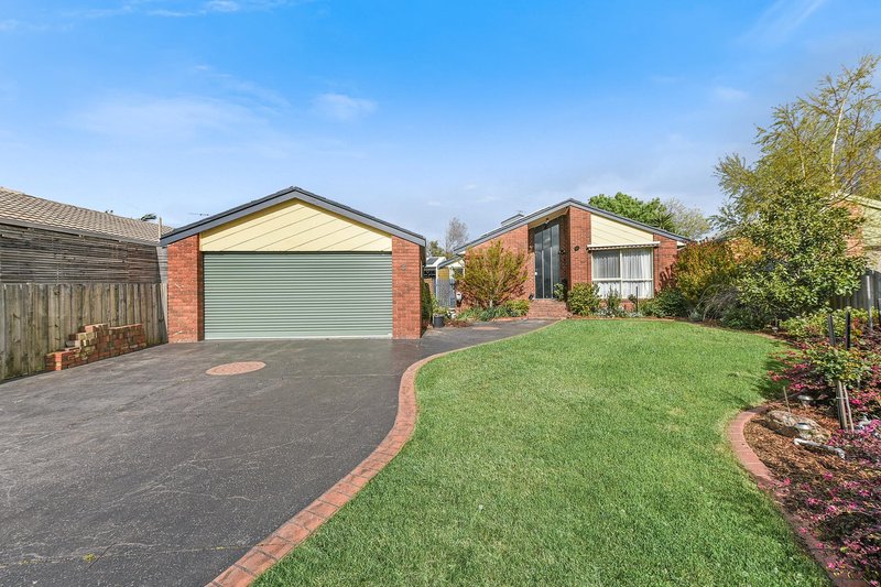 3 Barber Court, Berwick VIC 3806