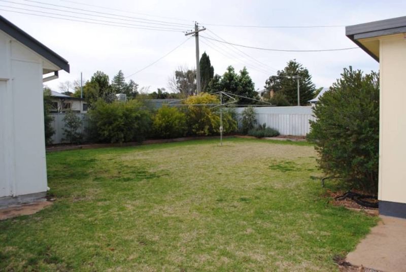 Photo - 3 Baringa Street, Griffith NSW 2680 - Image 8