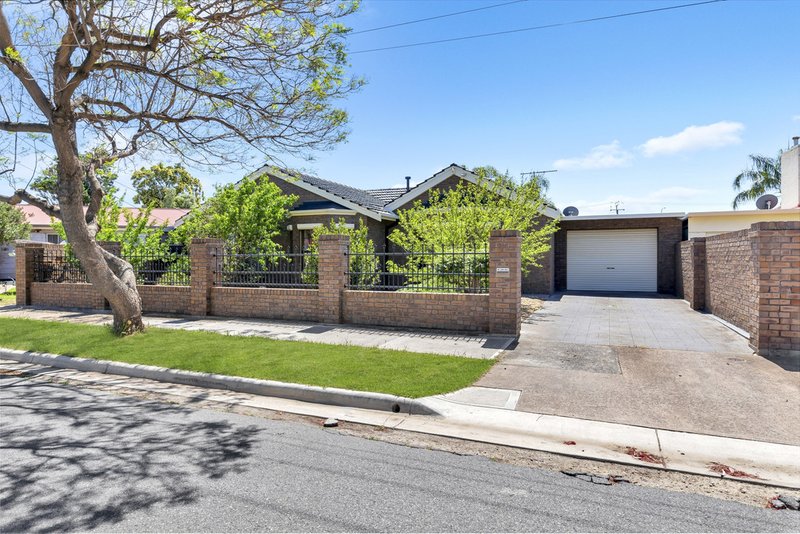 3 Barker Avenue, Findon SA 5023