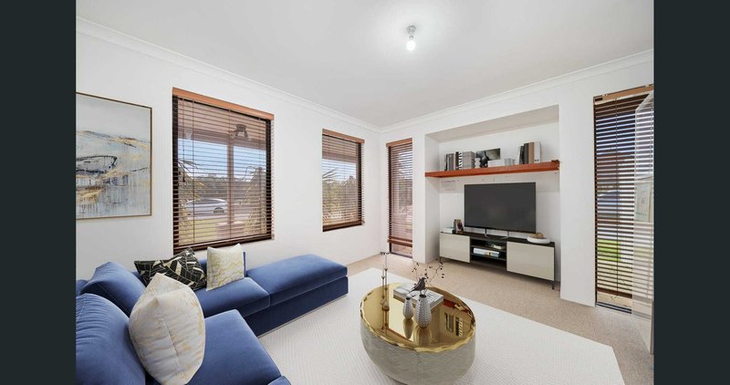 Photo - 3 Barwon Turn, Hammond Park WA 6164 - Image 2