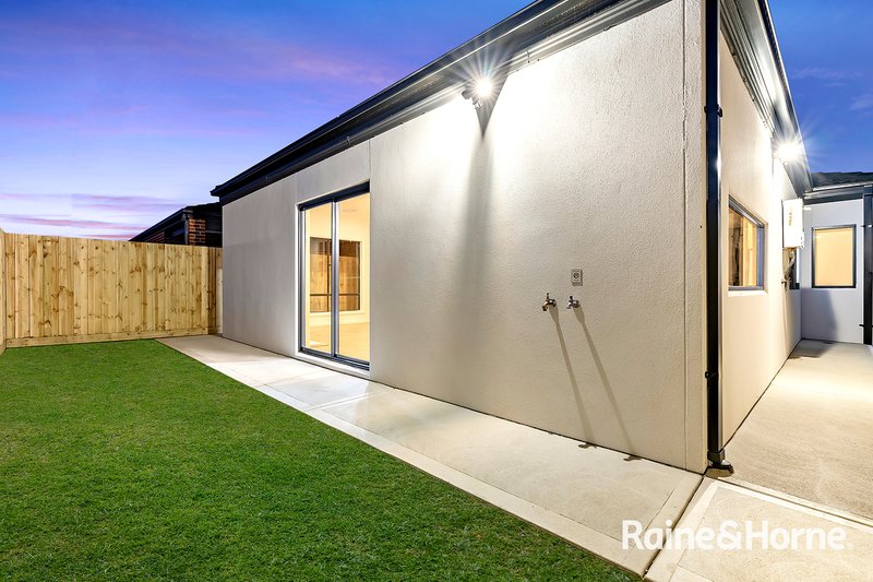 Photo - 3 Basilico Street, Clyde VIC 3978 - Image 15