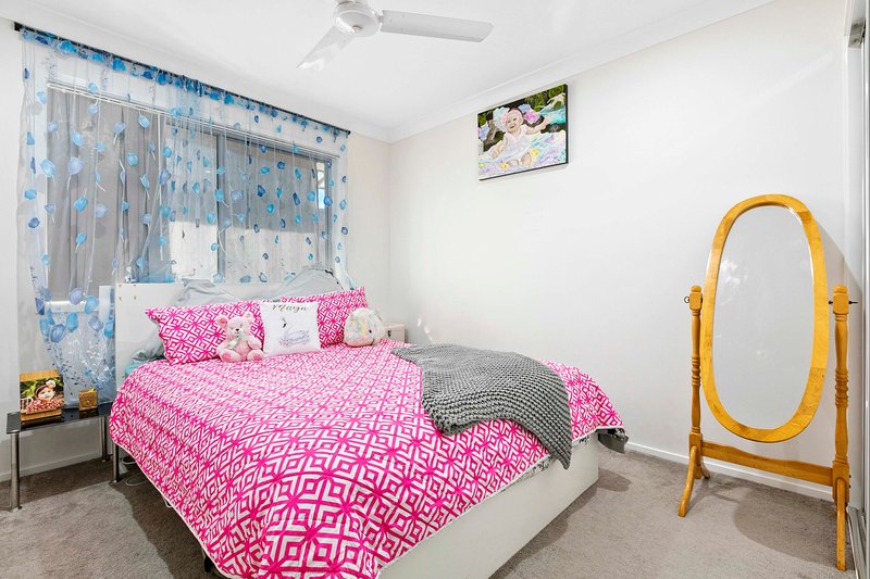 Photo - 3 Bauer Street, Urraween QLD 4655 - Image 11