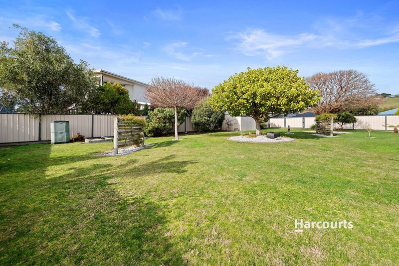 Photo - 3 Bayvista Crescent, Sulphur Creek TAS 7316 - Image 18