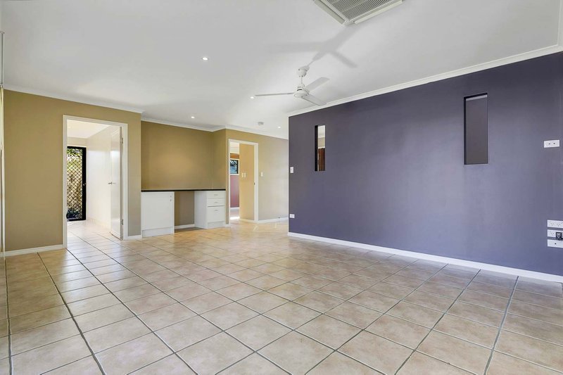 Photo - 3 Beach Drive, Burrum Heads QLD 4659 - Image 8