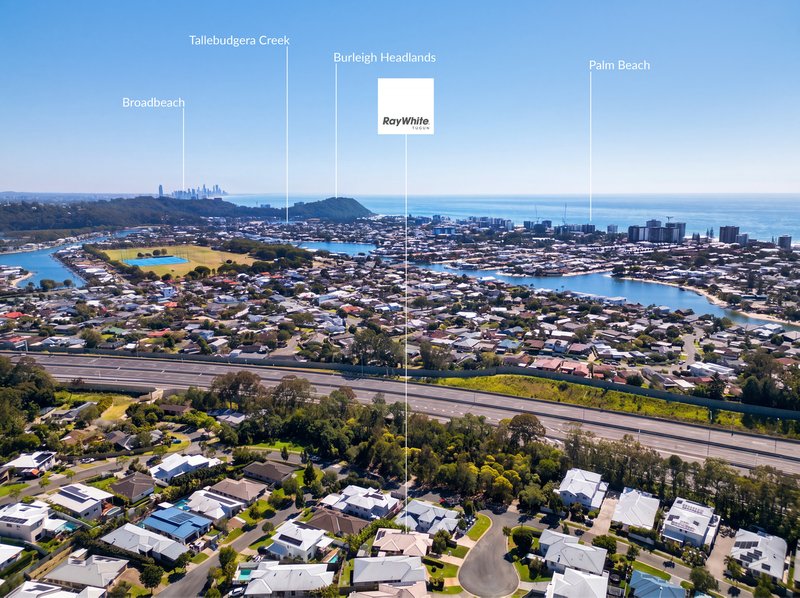 Photo - 3 Beacon Court, Elanora QLD 4221 - Image 1