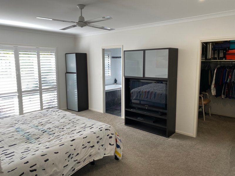 Photo - 3 Beaufort Circuit, Banksia Beach QLD 4507 - Image 10