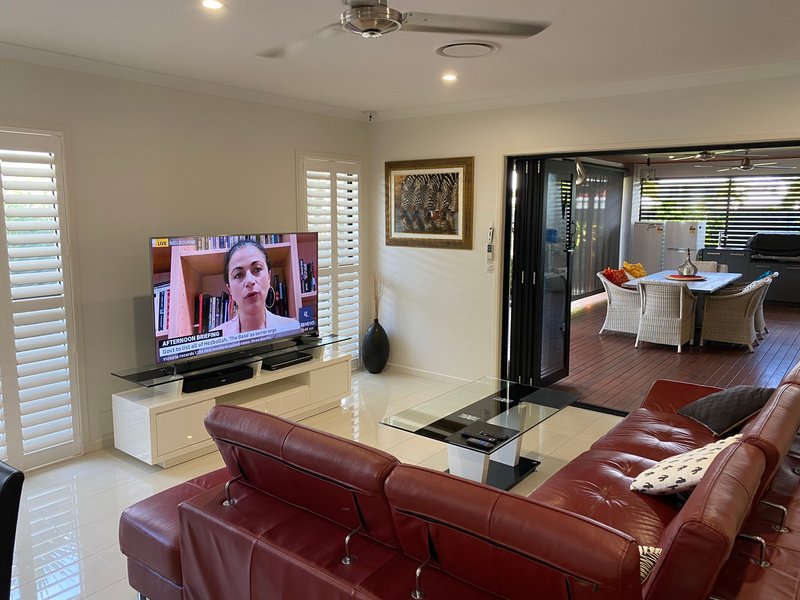 Photo - 3 Beaufort Circuit, Banksia Beach QLD 4507 - Image 3