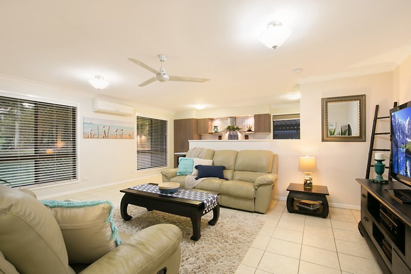 Photo - 3 Bedwell Court, Rochedale South QLD 4123 - Image 3