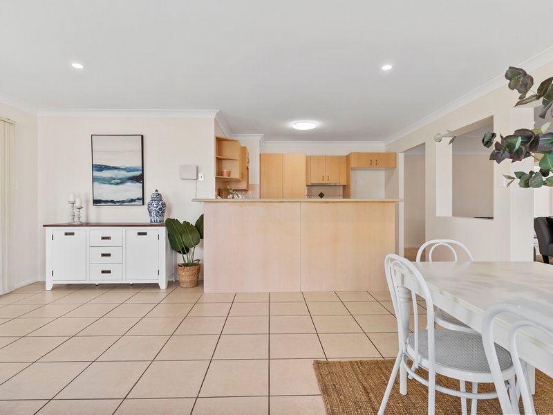 Photo - 3 Begonia Street, Ormeau QLD 4208 - Image 9