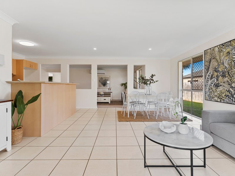 Photo - 3 Begonia Street, Ormeau QLD 4208 - Image 11