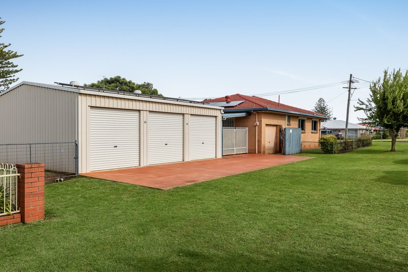 Photo - 3 Beh Street, Harristown QLD 4350 - Image 2