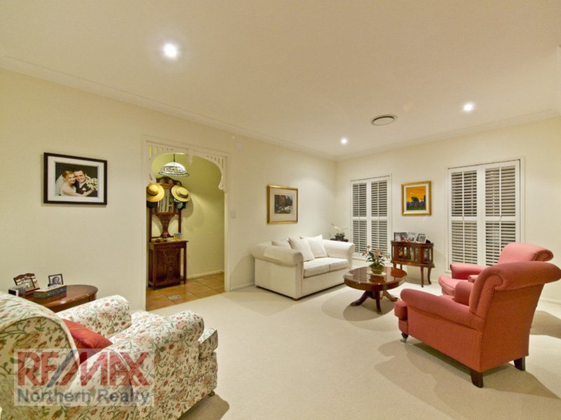 Photo - 3 Bellbird Ct , Warner QLD 4500 - Image 2