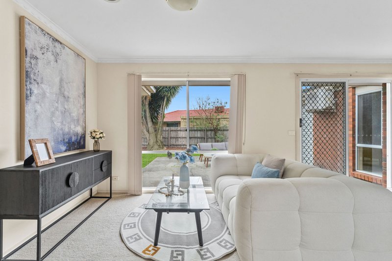 Photo - 3 Bellevue Drive, Berwick VIC 3806 - Image 3