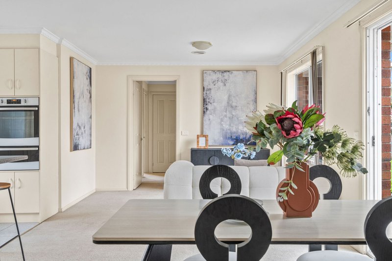 Photo - 3 Bellevue Drive, Berwick VIC 3806 - Image 4