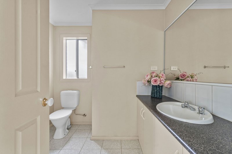 Photo - 3 Bellevue Drive, Berwick VIC 3806 - Image 11