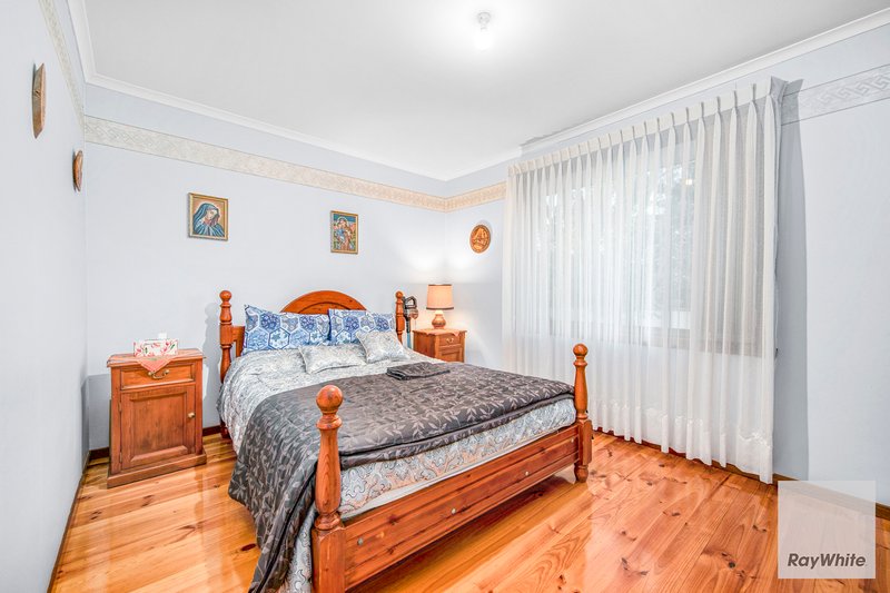 Photo - 3 Bellevue Drive, Keilor Downs VIC 3038 - Image 6