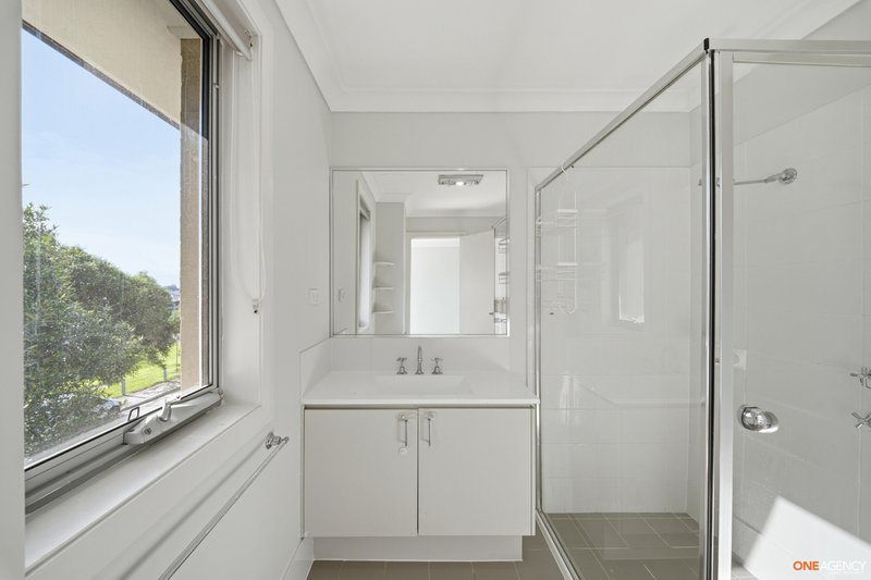 Photo - 3 Bellona Terrace, Glenfield NSW 2167 - Image 12