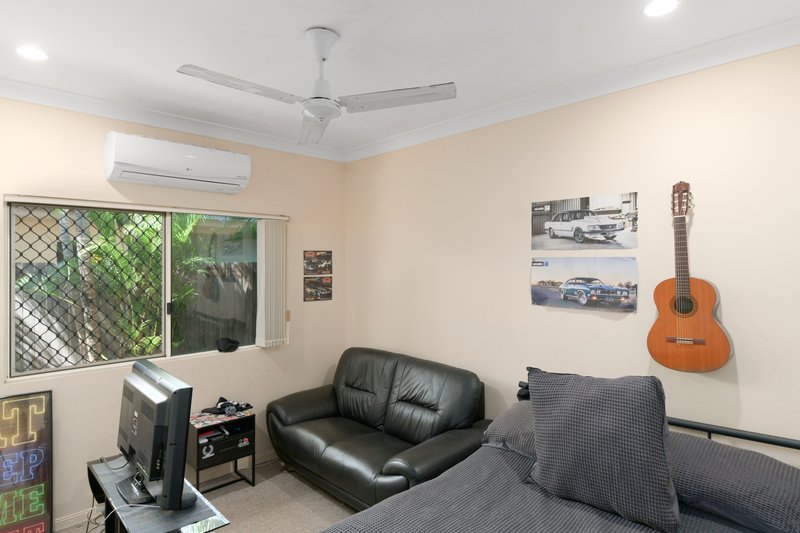 Photo - 3 Bells Close, Kewarra Beach QLD 4879 - Image 6