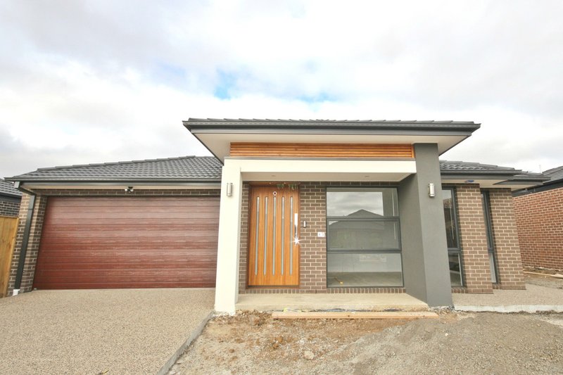Photo - 3 Bendigo Street, Mickleham VIC 3064 - Image 1