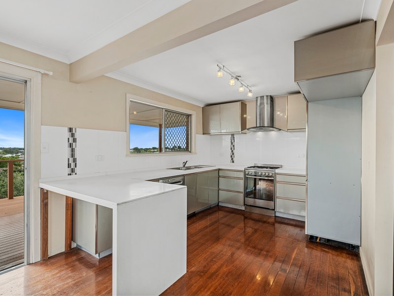 Photo - 3 Benedict Street, Wavell Heights QLD 4012 - Image 6