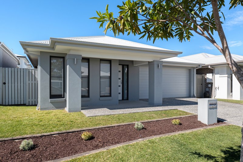 Photo - 3 Benjamen Crescent, Nirimba QLD 4551 - Image 12