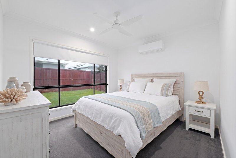 Photo - 3 Benjamen Crescent, Nirimba QLD 4551 - Image 13