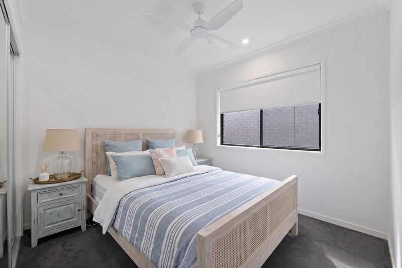 Photo - 3 Benjamen Crescent, Nirimba QLD 4551 - Image 15