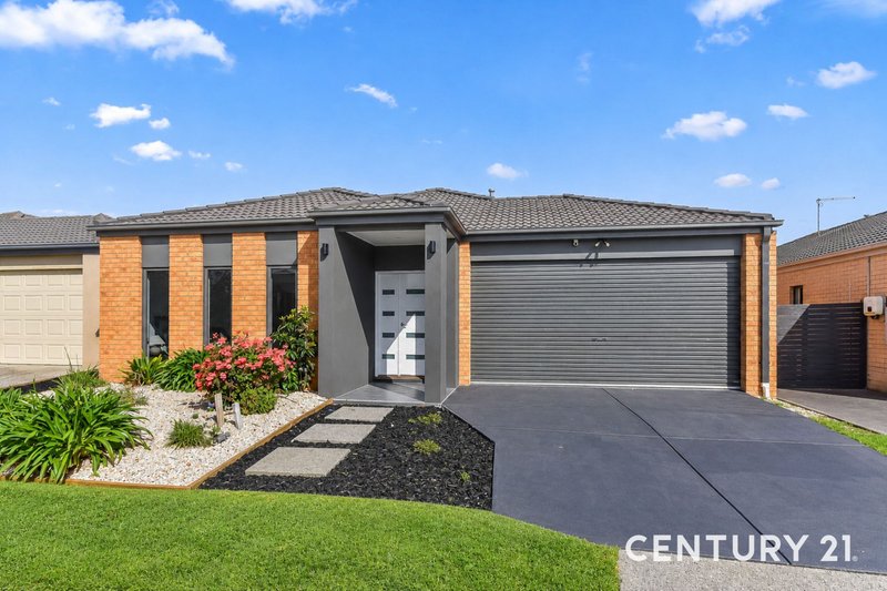 Photo - 3 Benmar Place, Lyndhurst VIC 3975 - Image 16