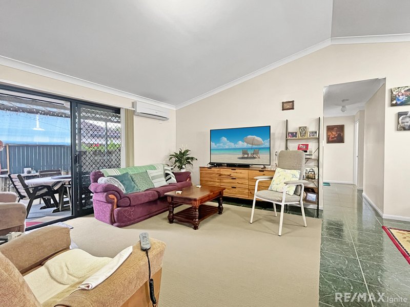 Photo - 3 Bensley Place, Riverhills QLD 4074 - Image 4