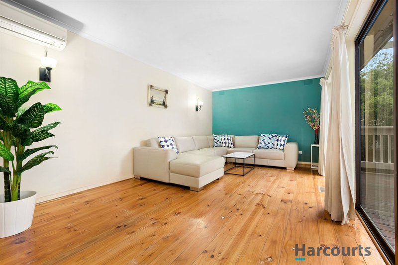 Photo - 3 Benwerrin Drive, Burwood East VIC 3151 - Image 3