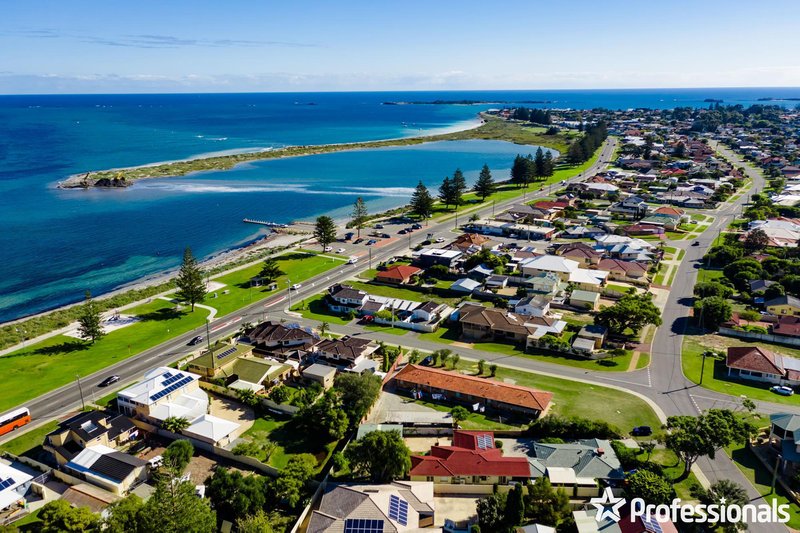 Photo - 3 Berry Street, Safety Bay WA 6169 - Image 18