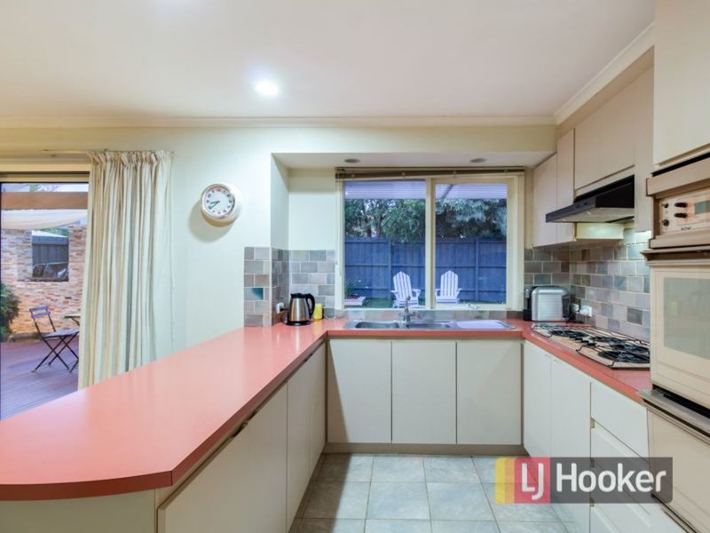 Photo - 3 Beth Court, Hampton Park VIC 3976 - Image 6