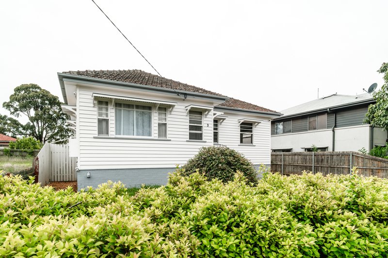 3 Betty Street, Newtown QLD 4350