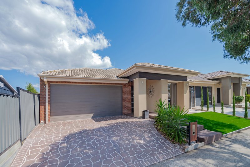 Photo - 3 Beveridge Drive, Roxburgh Park VIC 3064 - Image 2