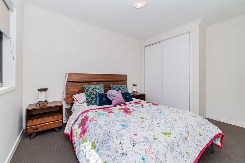 Photo - 3 Beveridge Drive, Roxburgh Park VIC 3064 - Image 18