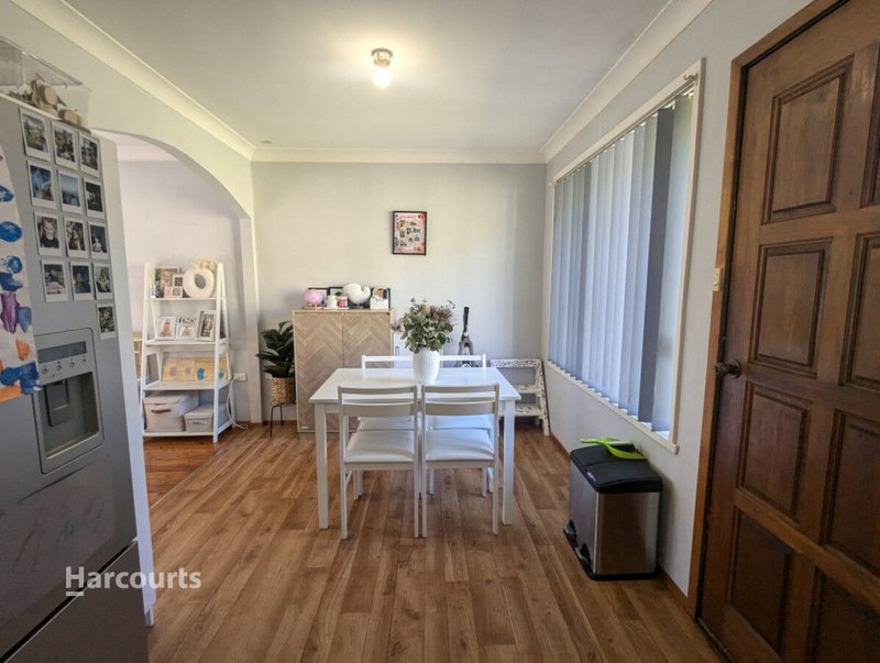 Photo - 3 Beverley Avenue, Unanderra NSW 2526 - Image 4