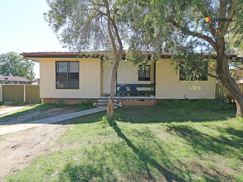 3 Bingham Place, Tolland NSW 2650