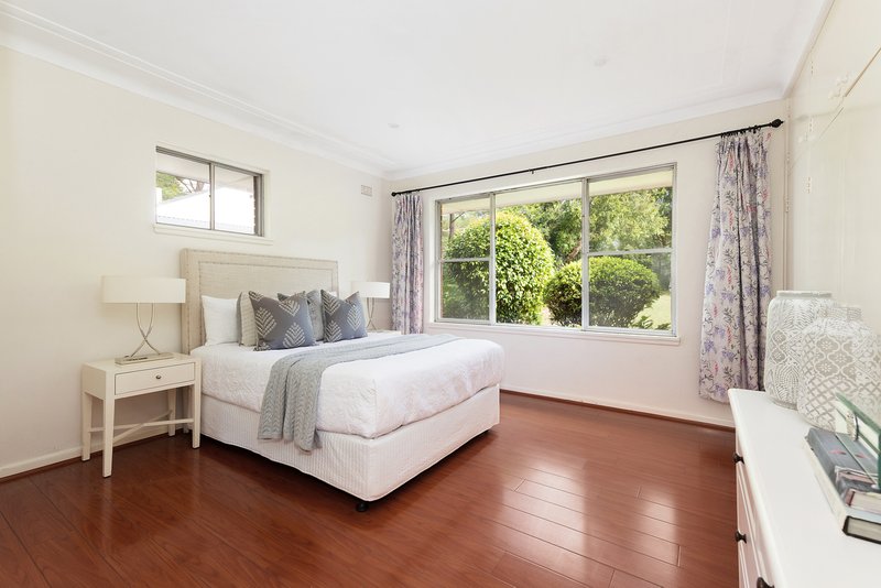 Photo - 3 Binnowee Avenue, St Ives NSW 2075 - Image 6