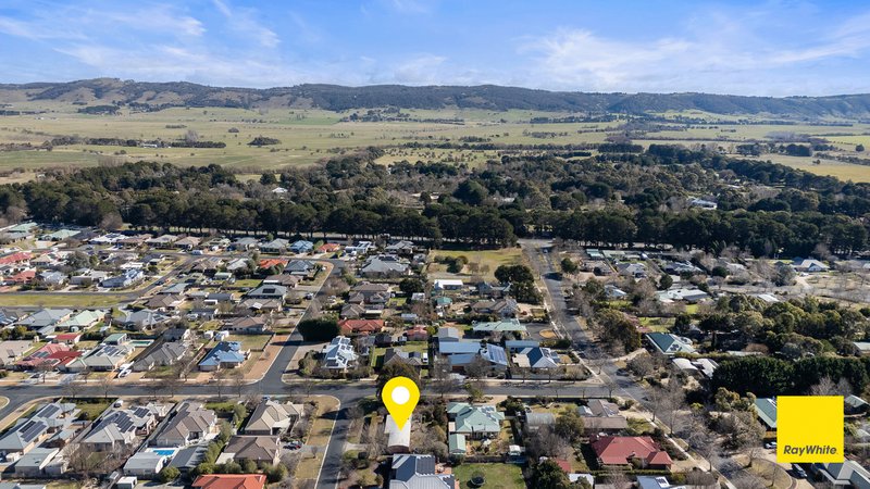Photo - 3 Birch Drive, Bungendore NSW 2621 - Image 17