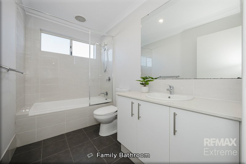 Photo - 3 Birchwood Loop, Butler WA 6036 - Image 14