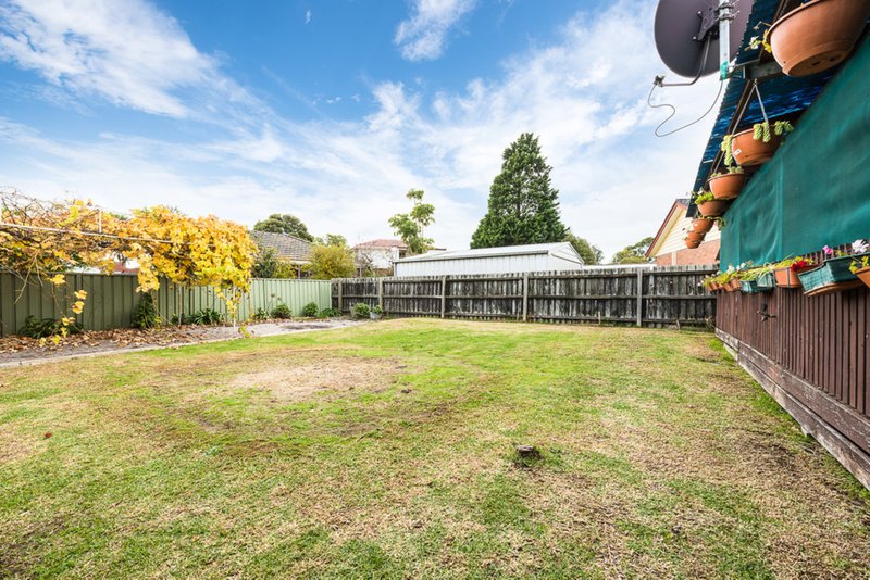 Photo - 3 Birrong Avenue, Noble Park VIC 3174 - Image 7