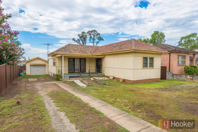 3 Blackwood Avenue, Casula NSW 2170