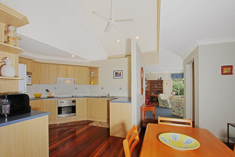 Photo - 3 Blaxland Crescent, Sunshine Bay NSW 2536 - Image 5