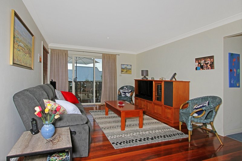 Photo - 3 Blaxland Crescent, Sunshine Bay NSW 2536 - Image 7